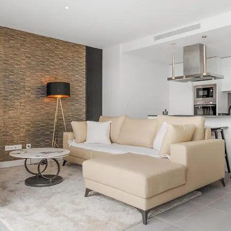 Vivi Homes - Bachata * Estepona